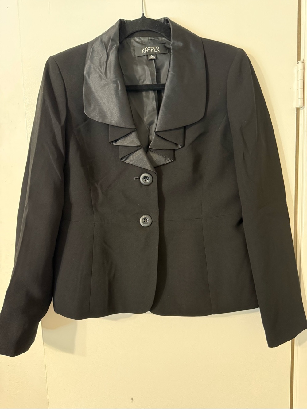 Kasper Black Satin-Trim Two-Button Women's Blazer Size 8